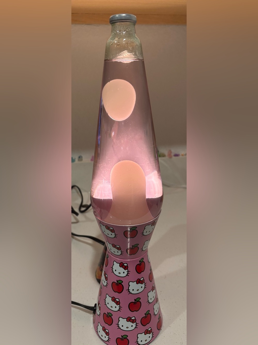 Hello Kitty 16" Motion Volcano Lava Lamp with Pink Wax, Tested NO BULB